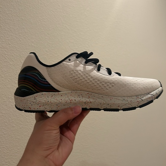 Under Armour Women’s HOVR Sonic 5 Pride Running Shoes - New Conditon - Picture 9 of 13